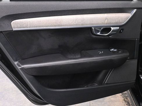 Used 2023 Volvo S90 B6 Plus image 14