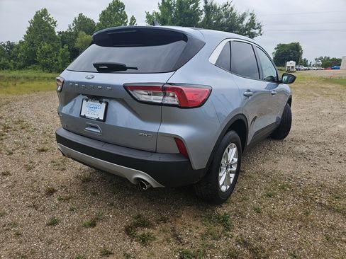 Used 2022 Ford Escape SE AWD/4WD image 4