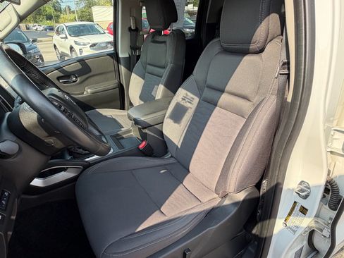 Used 2024 Nissan Frontier SV w/ SV Convenience Package AWD/4WD image 30