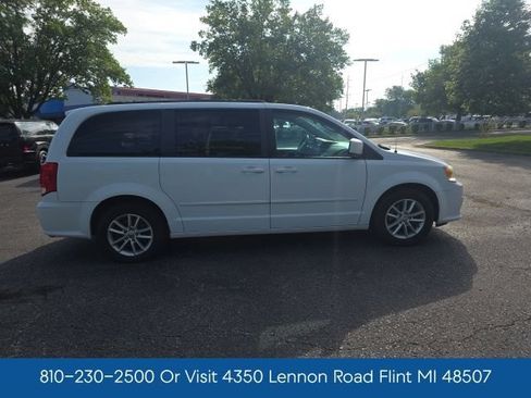 Used 2014 Dodge Grand Caravan SXT FWD image 9