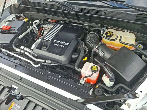 Certified 2023 GMC Sierra 1500 SLE image 28