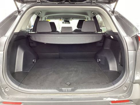Used 2025 Toyota RAV4 XLE image 12