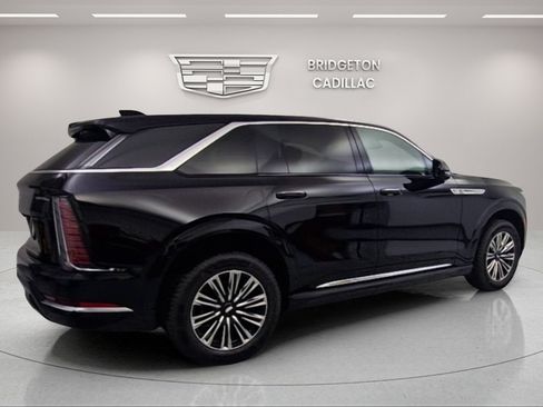 New 2026 Cadillac Escalade IQ Luxury 1 image 7