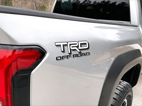 Used 2024 Toyota Tacoma TRD Off-Road image 25