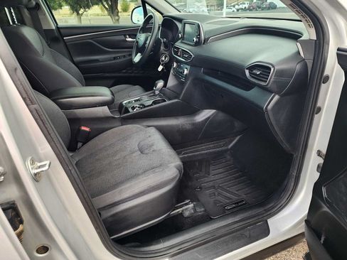 Used 2019 Hyundai Santa Fe SE FWD image 12