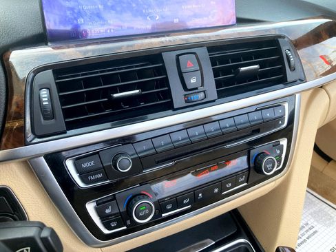 Used 2014 BMW 435i Convertible image 30