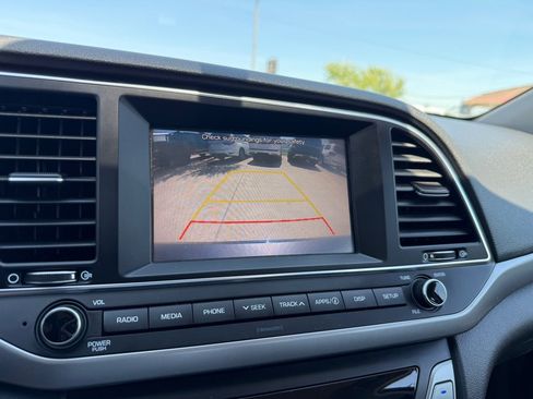 Used 2018 Hyundai Elantra SEL image 28