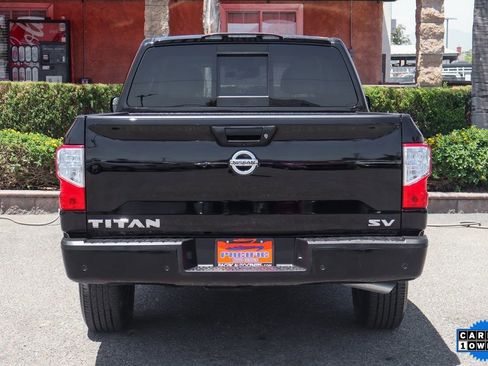 Used 2020 Nissan Titan SV w/ SV Convenience Package image 7