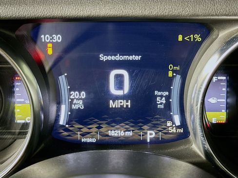 Used 2023 Jeep Wrangler Sahara w/ Cold Weather Group image 18