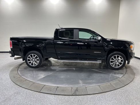 Used 2018 GMC Canyon Denali image 8