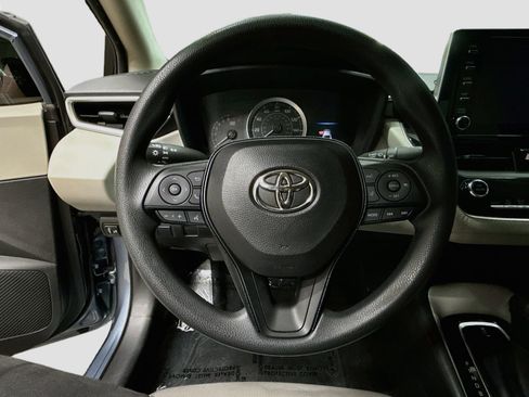 Used 2020 Toyota Corolla LE FWD image 13