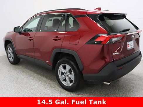 Certified 2025 Toyota RAV4 LE image 9