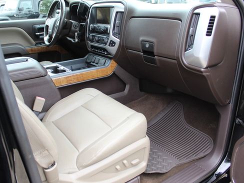 Used 2014 GMC Sierra 1500 SLT w/ Driver Alert Package image 31