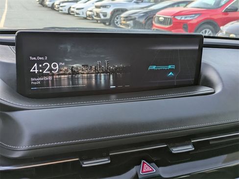 Used 2023 Genesis G80 2.5T image 17