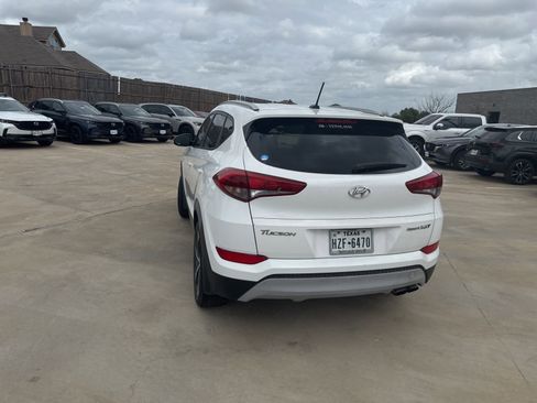 Used 2017 Hyundai Tucson Sport image 12