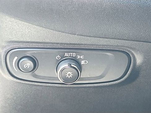 Used 2024 Chevrolet Equinox RS AWD/4WD image 10
