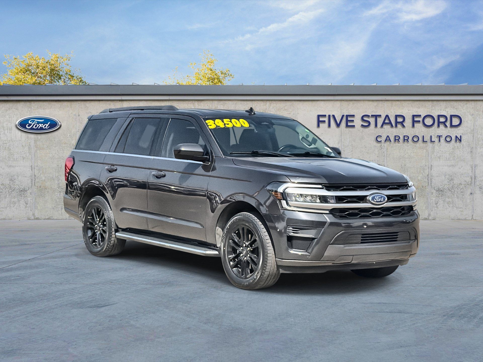 Certified 2022 Ford Expedition XLT RWD image 1