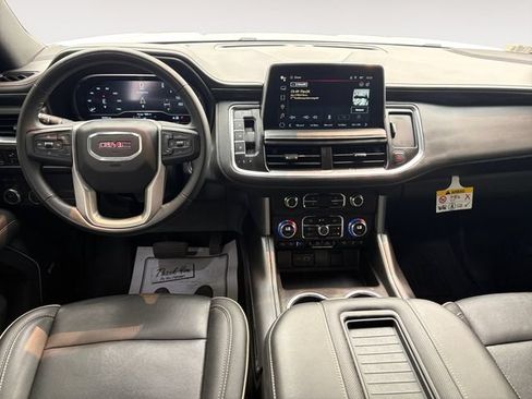 Used 2024 GMC Yukon SLT AWD/4WD image 10
