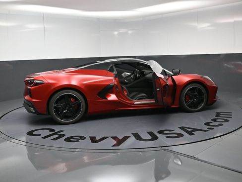 Used 2021 Chevrolet Corvette Stingray Premium Conv w/ 3LT RWD image 24