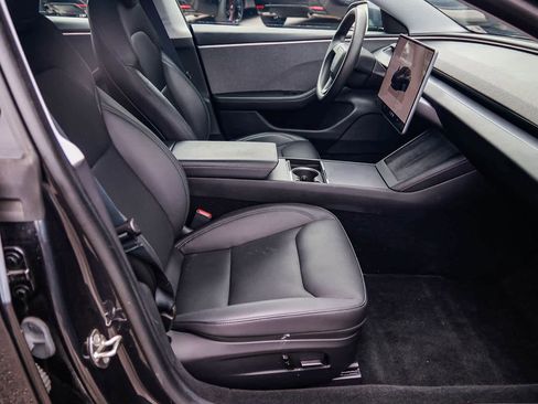 Used 2024 Tesla Model 3 Standard Range RWD image 17