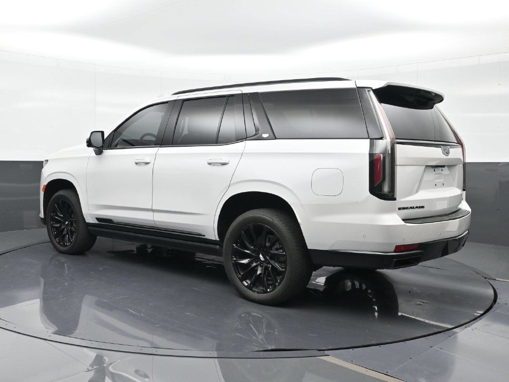 Certified 2024 Cadillac Escalade Sport Platinum w/ LPO, ONYX Package AWD/4WD image 2