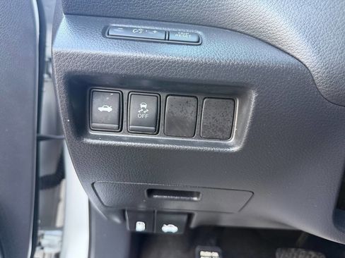 Used 2017 Nissan Altima 2.5 S w/ Power Driver Seat Package FWD image 18
