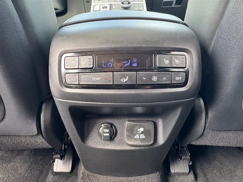 Used 2023 Hyundai Palisade SEL FWD image 25