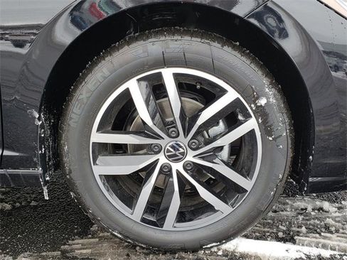 New 2026 Volkswagen Jetta SE image 12