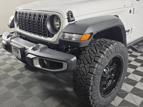 New 2026 Jeep Gladiator Sport image 10