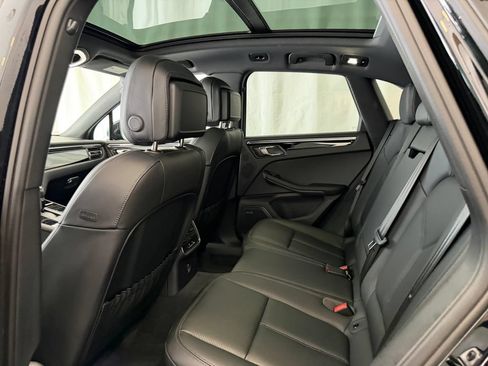 Certified 2026 Porsche Macan AWD/4WD image 24