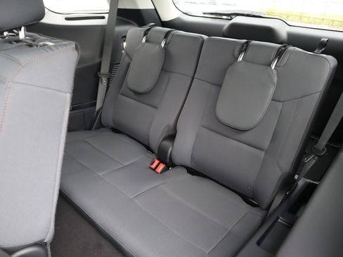 New 2025 Ford Explorer Active image 34