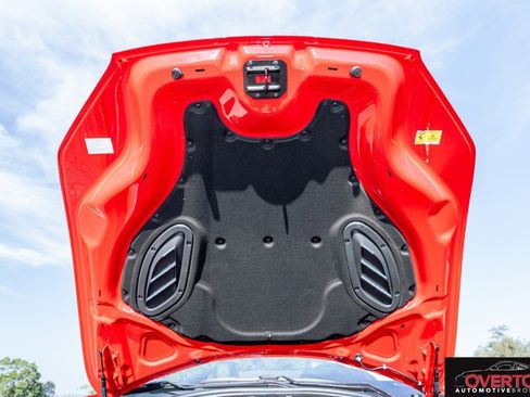 Used 2020 Ferrari Portofino RWD image 42