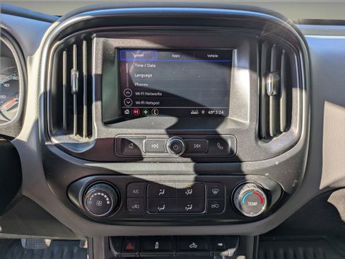 Used 2022 Chevrolet Colorado W/T w/ Custom Special Edition image 16