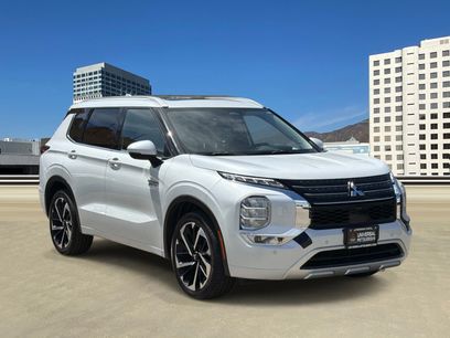 Used 2024 Mitsubishi Outlander 4WD Plug-In Hybrid