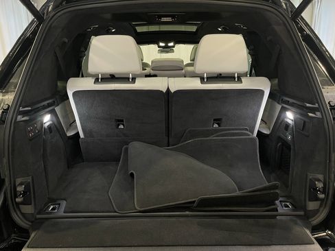 Certified 2025 BMW X7 xDrive40i w/ Executive Package AWD/4WD image 27