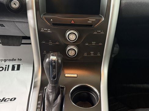 Used 2013 Ford Edge SEL image 24