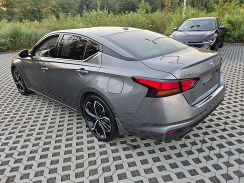 Used 2023 Nissan Altima 2.5 SR FWD image 5