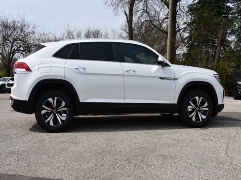 New 2026 Volkswagen Atlas Cross Sport SE AWD/4WD image 8