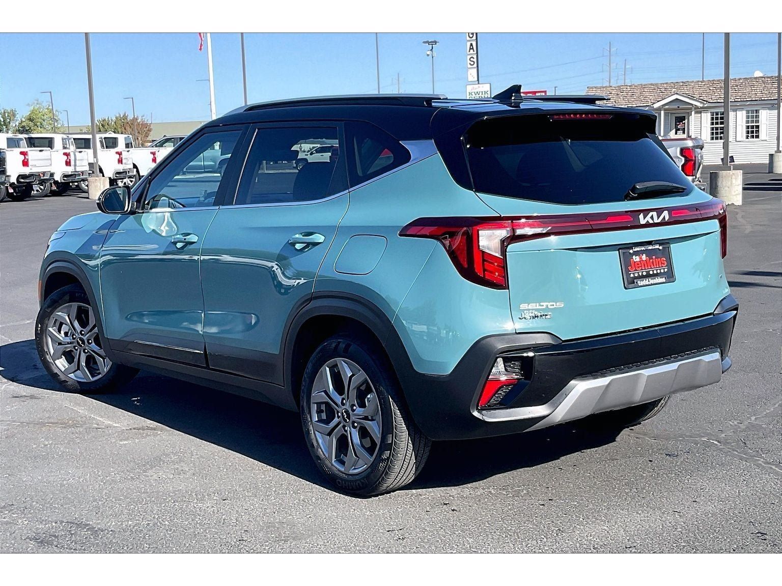 Used 2024 Kia Seltos S AWD/4WD image 13