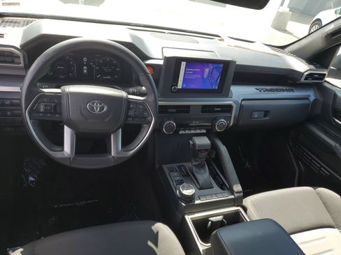 Certified 2024 Toyota Tacoma TRD Off-Road AWD/4WD image 9