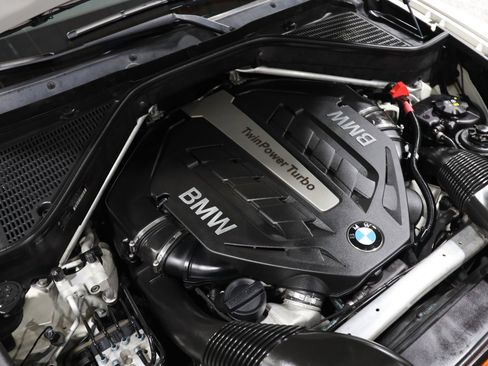 Used 2014 BMW X6 xDrive50i image 15