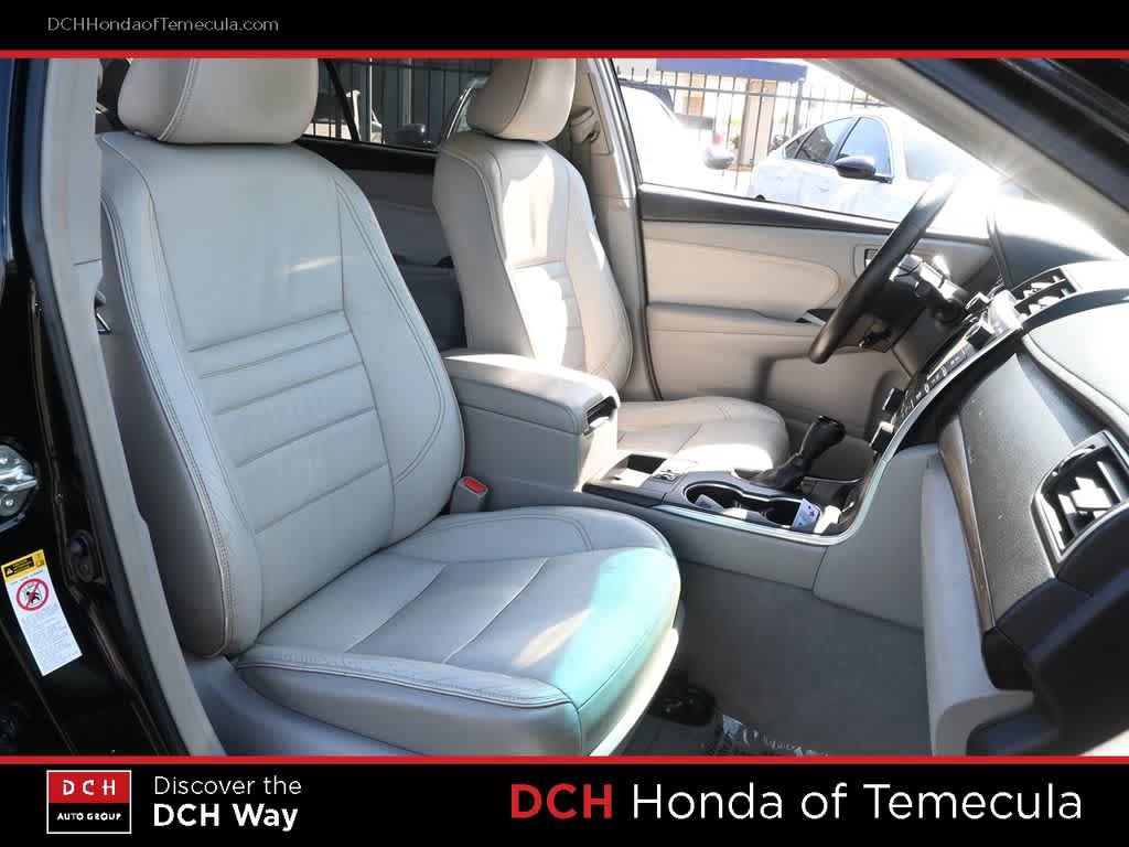 Used 2015 Toyota Camry XLE w/ Convenience Package FWD image 21