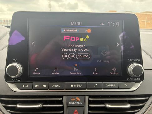 Used 2025 Nissan Altima 2.5 SV FWD image 16