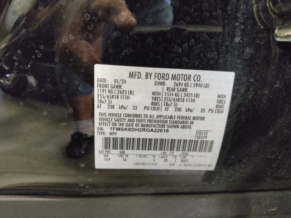 Used 2024 Ford Explorer XLT w/ Equipment Group 202A AWD/4WD image 33