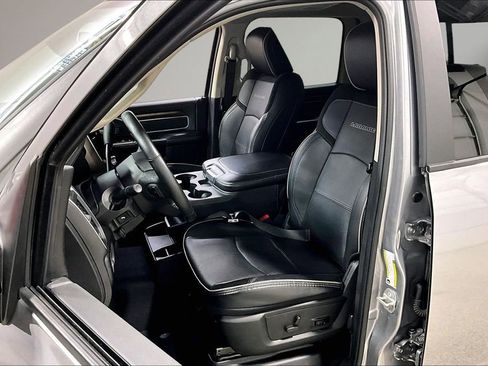 Used 2024 RAM 2500 Laramie image 21