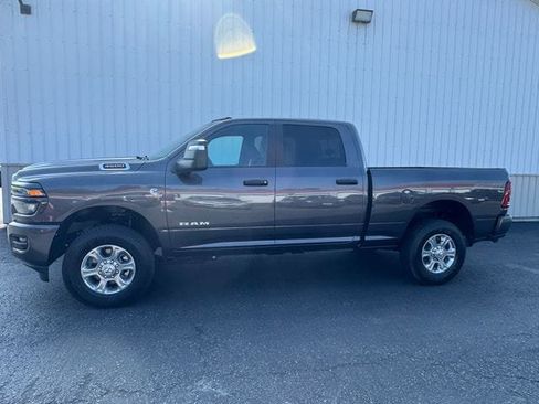 New 2026 RAM 3500 Big Horn AWD/4WD image 4