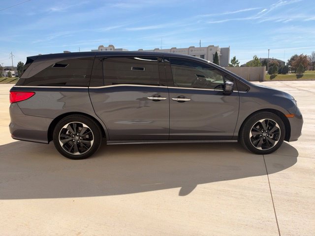Used 2024 Honda Odyssey Elite image 4