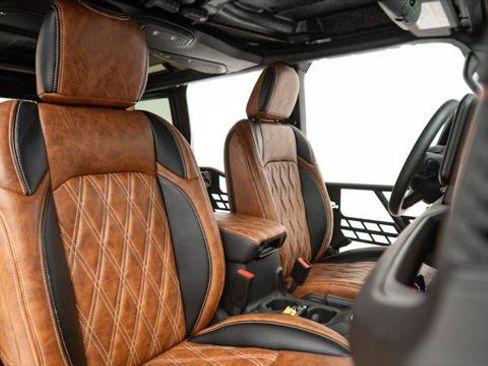 Used 2025 Jeep Wrangler Unlimited Sport image 44