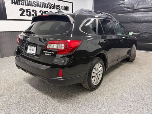 Used 2016 Subaru Outback 2.5i Premium AWD/4WD image 3
