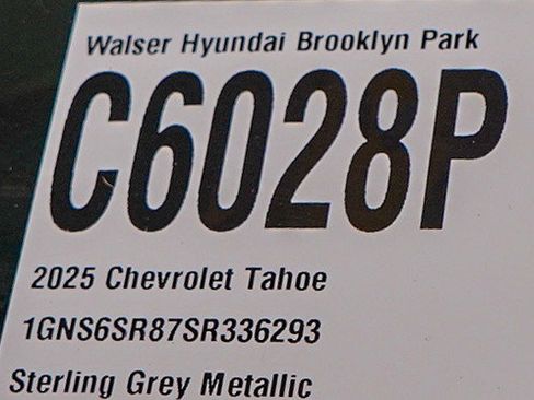 Used 2025 Chevrolet Tahoe Premier AWD/4WD image 31